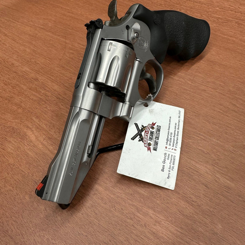 Smith & Wesson 627 PRO SERIES - 357 Magnum — PRE-LOVED