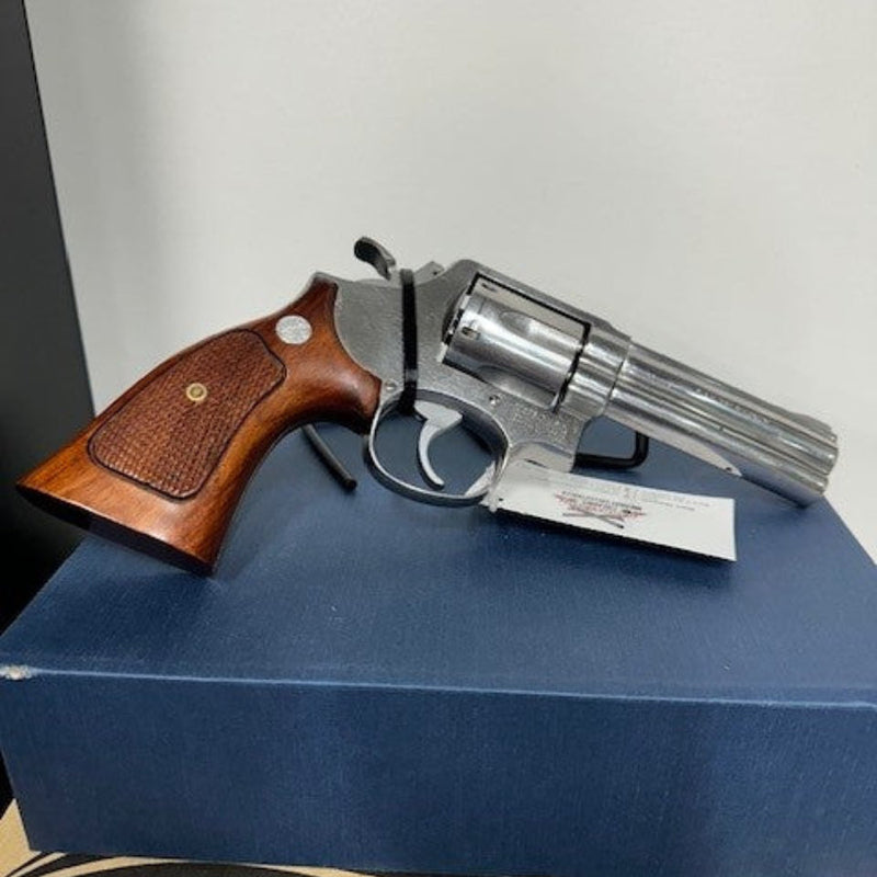 Smith & Wesson 681 Deluxe .357 MAGNUM Handgun Revolver - Pre Loved
